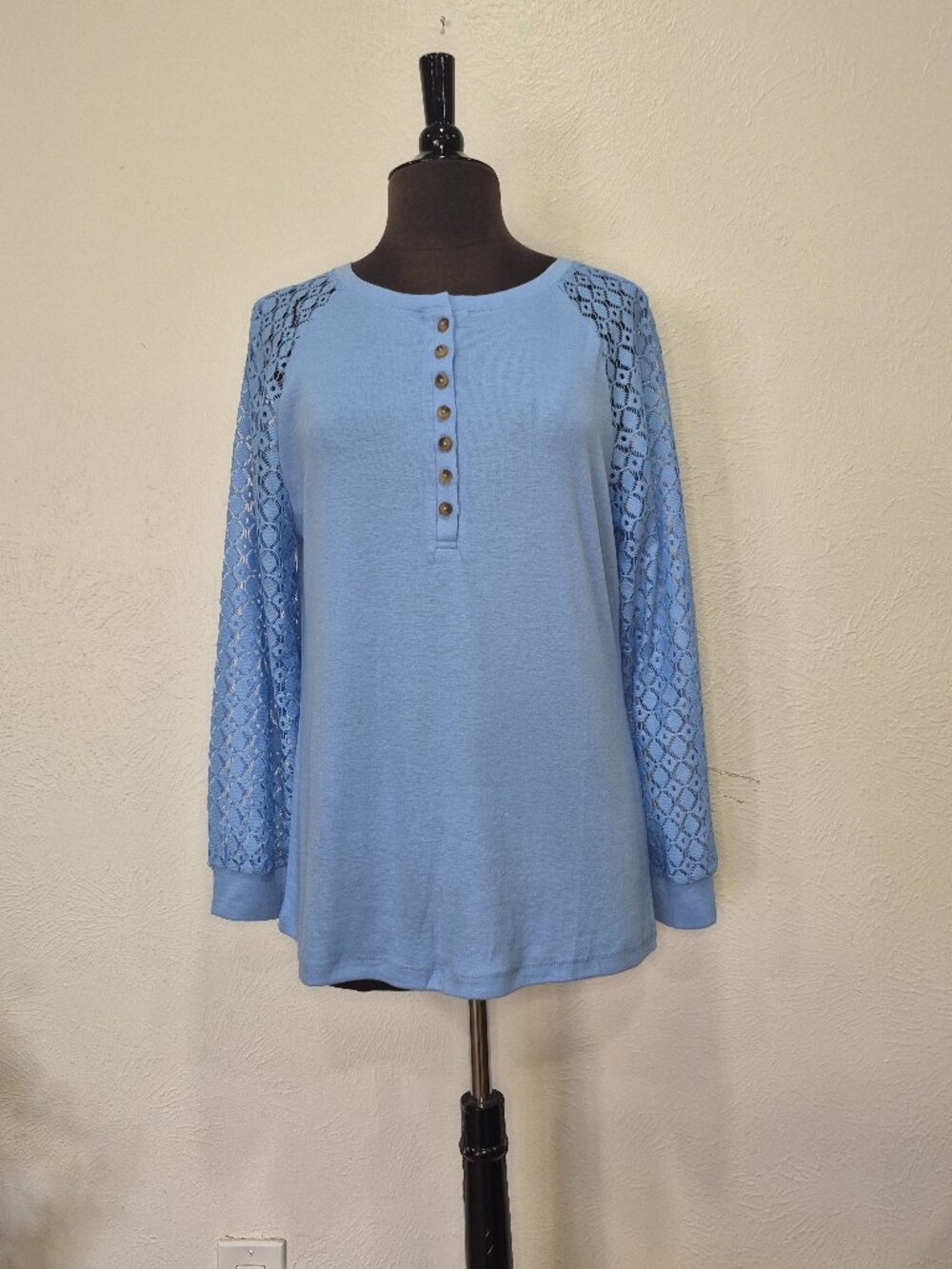 Minetom Women’s Large Light Blue Lace Sleeve Henley Tunic Top NWT